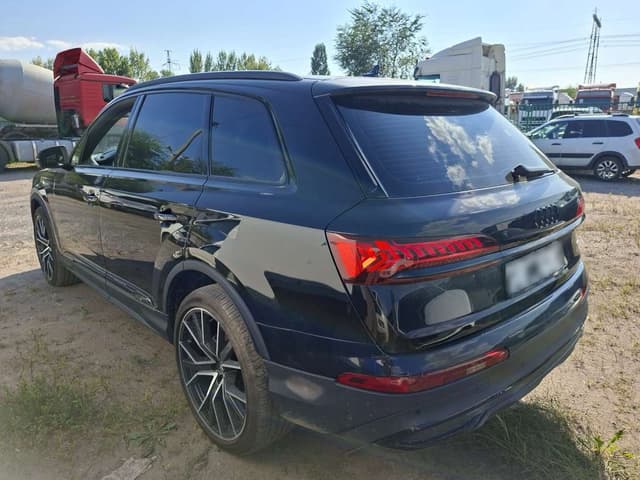 Audi Q7 - 4