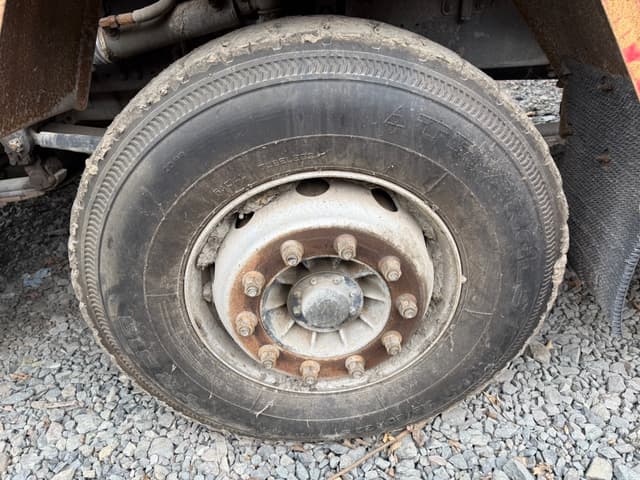 Hongyan CQ3406HV39 8x4 Самосвал - 8
