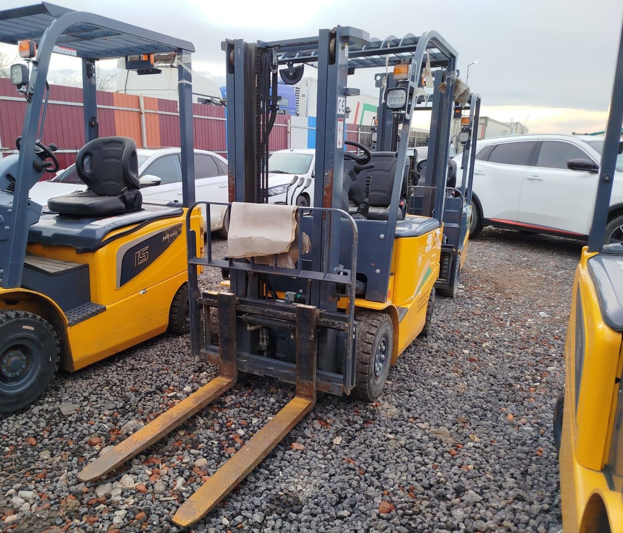 Aurora CPD* Вилочный погрузчик - 1