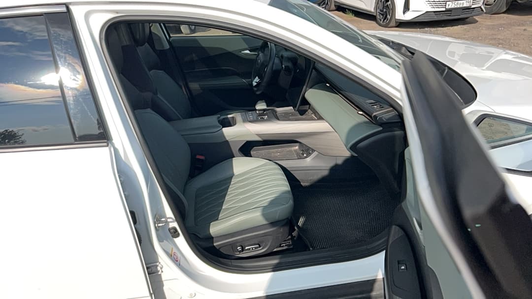 Changan Lamore - 6