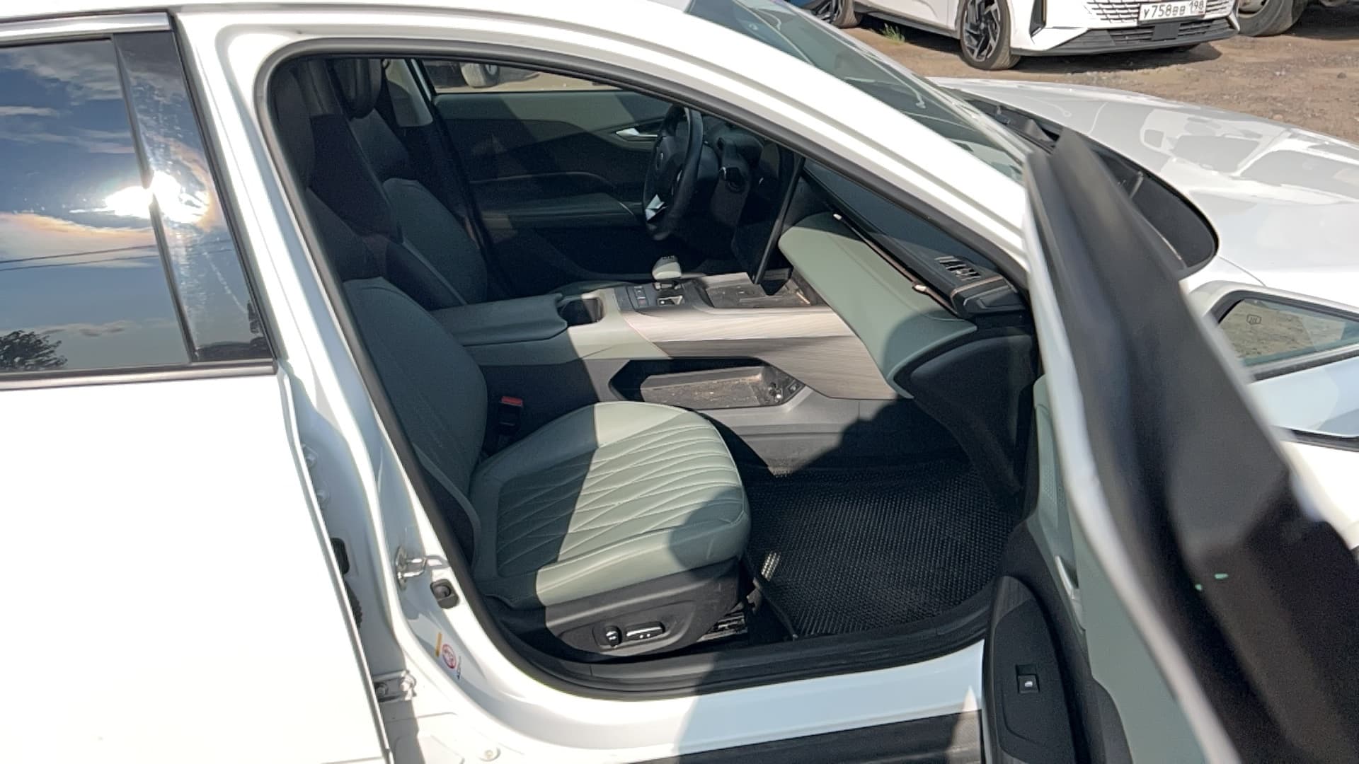 Changan Lamore - 6