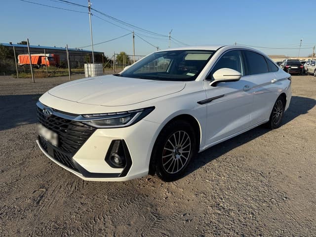 Chery ARRIZO 8 - 1