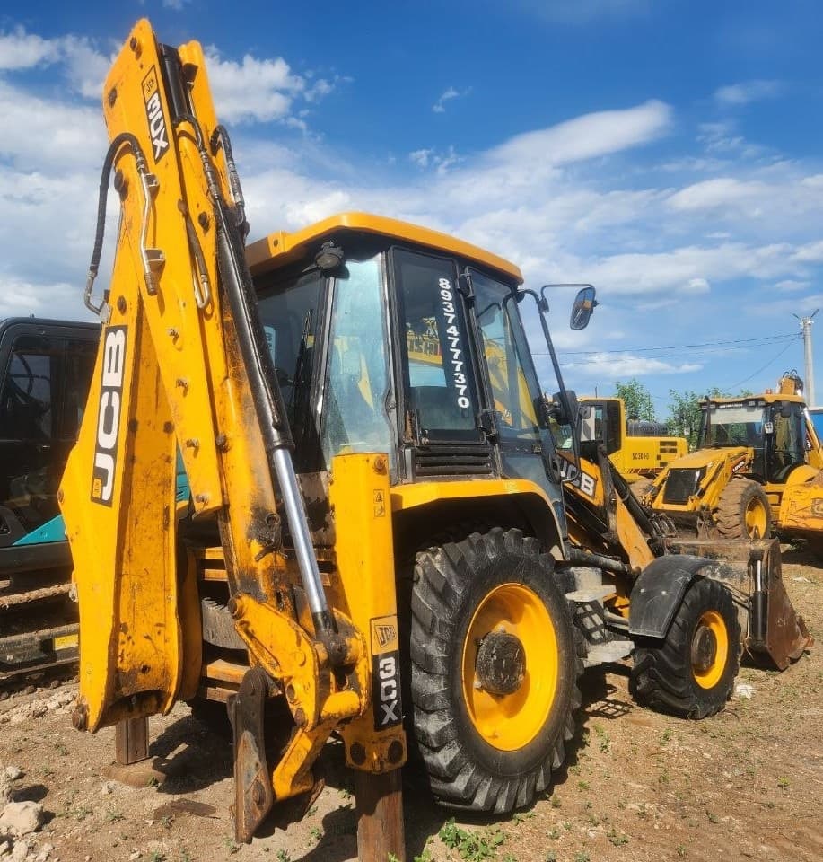 JCB 3CX Экскаватор-погрузчик - 3