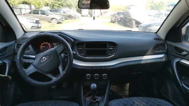 Lada Vesta седан - 5