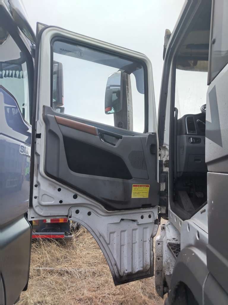 Shacman (Shaanxi) SX* 8x4 Самосвал - 8