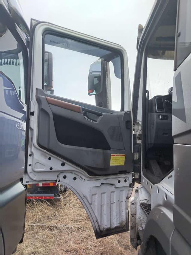 Shacman (Shaanxi) SX* 8x4 Самосвал - 8