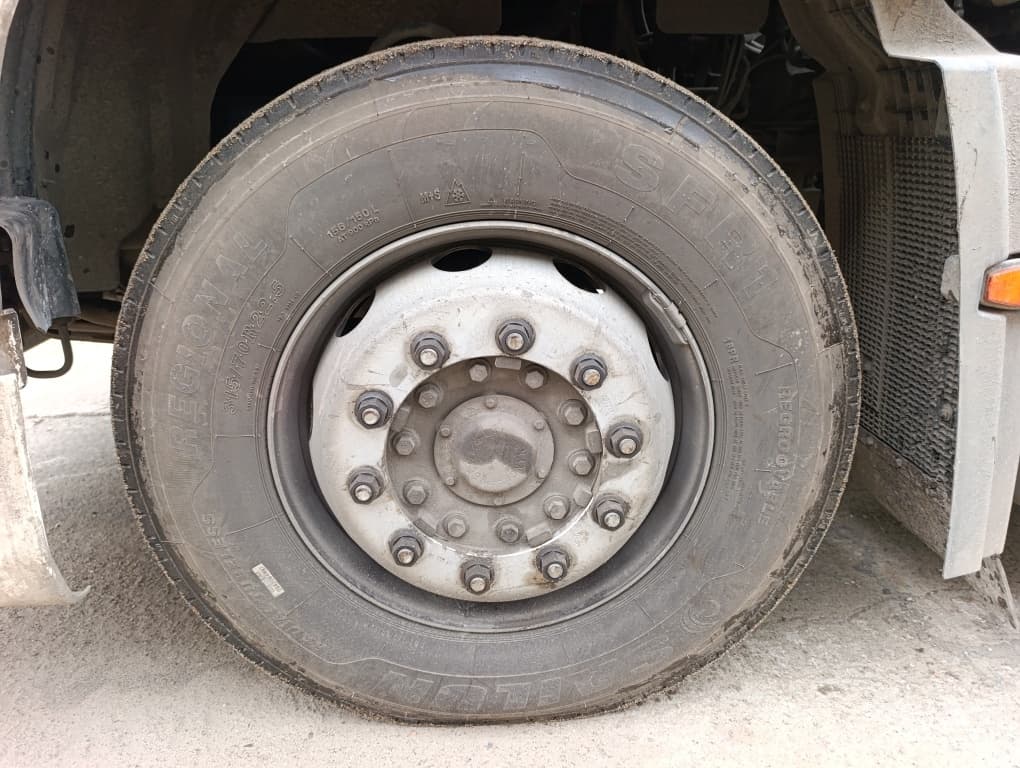 Dongfeng DFH 4x2 Седельный тягач - 10