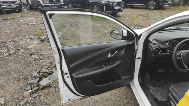 Changan Alsvin - 7