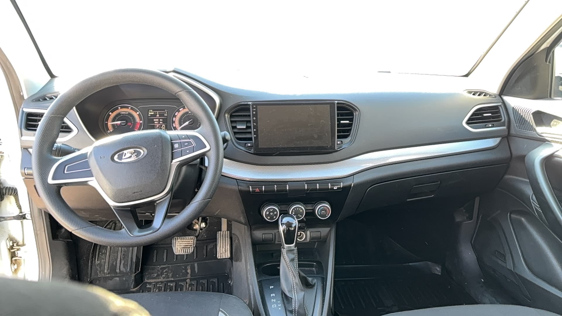 Lada Vesta седан - 5