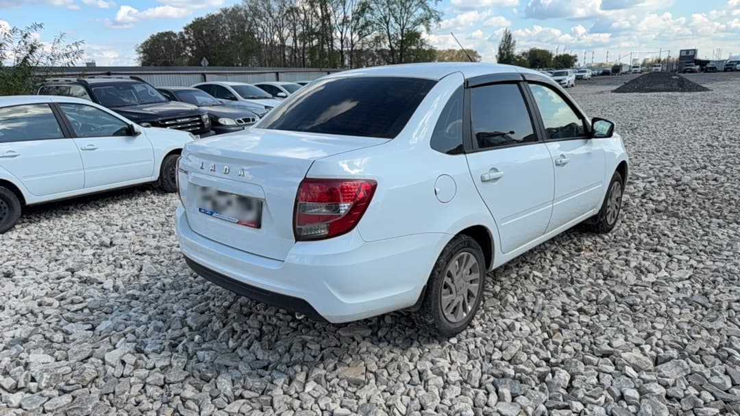 Lada Granta седан - 3