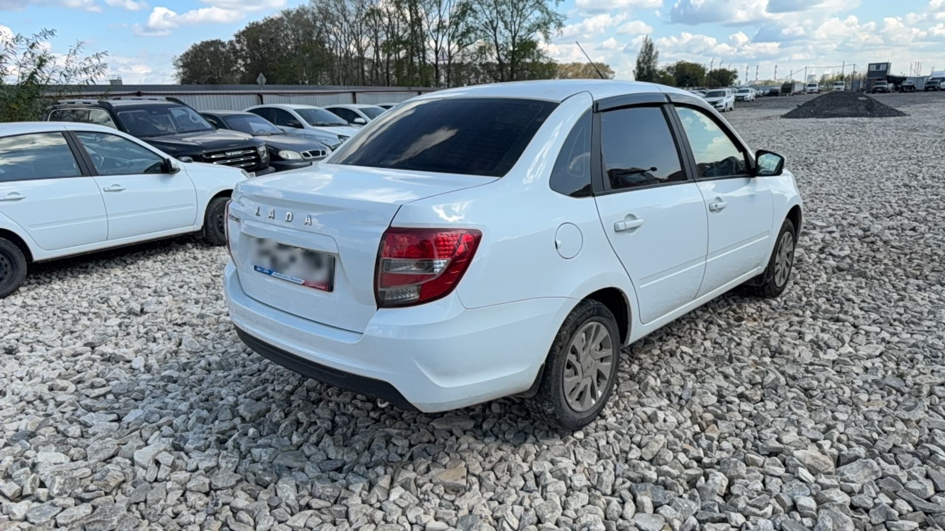Lada Granta седан - 3