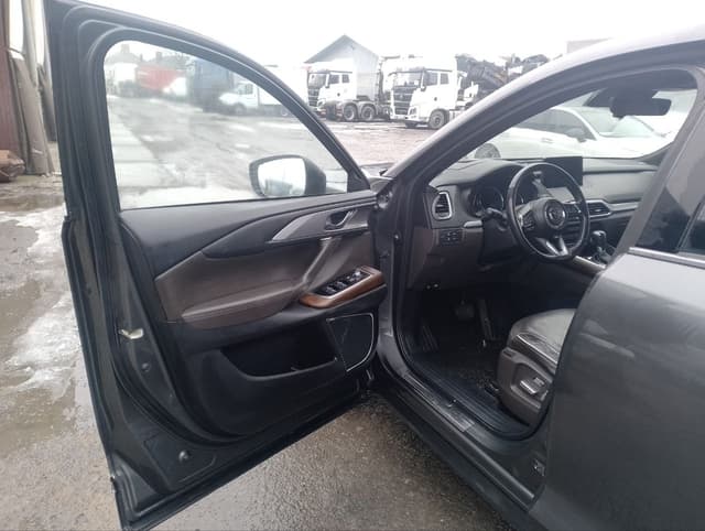 Mazda CX-9 - 8