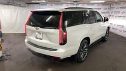 Cadillac Escalade - 3