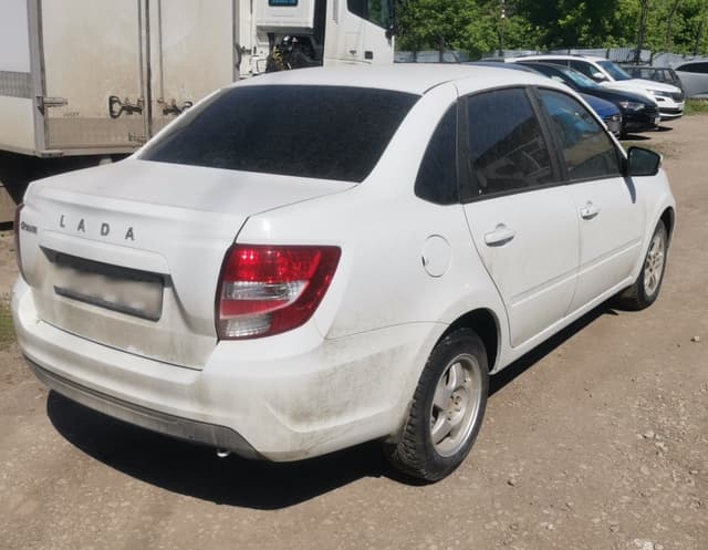 Lada Granta седан - 3