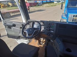 МАЗ 5440 4X2 Седельный тягач - 3