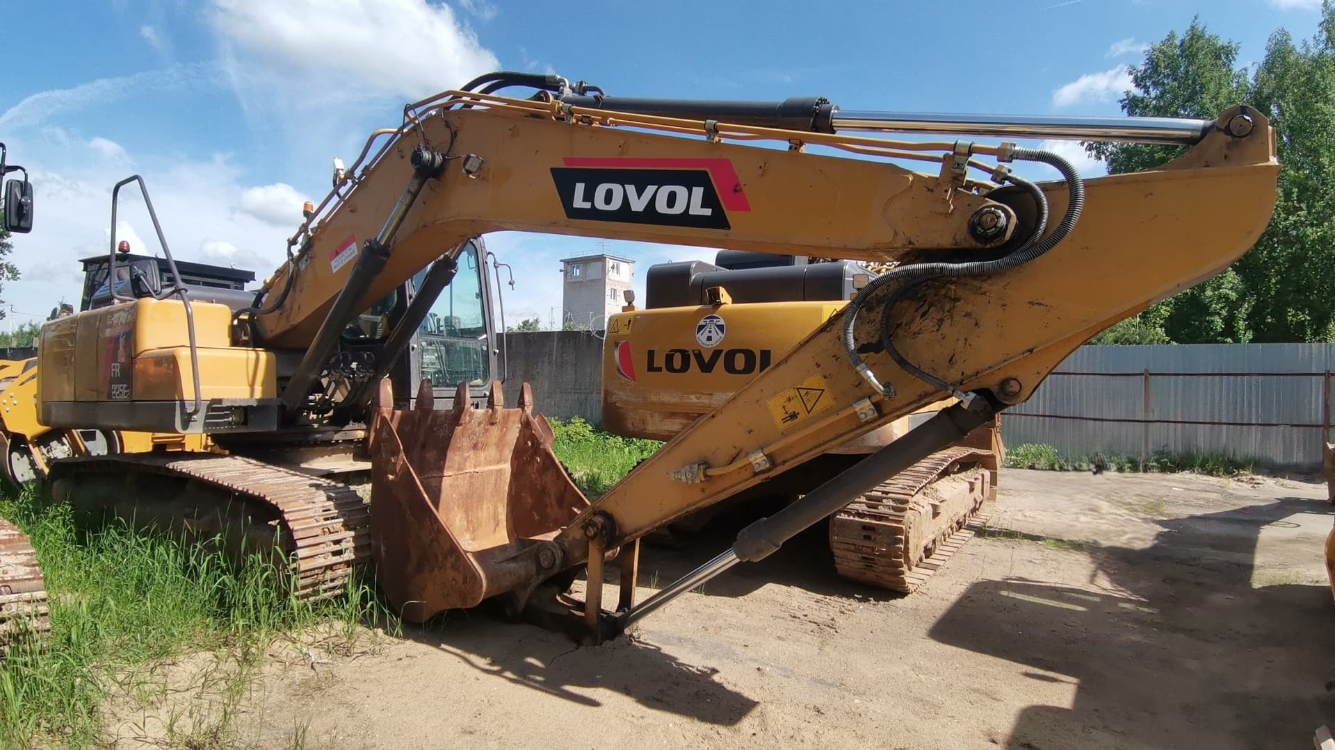 Lovol FR225* Экскаватор - 2