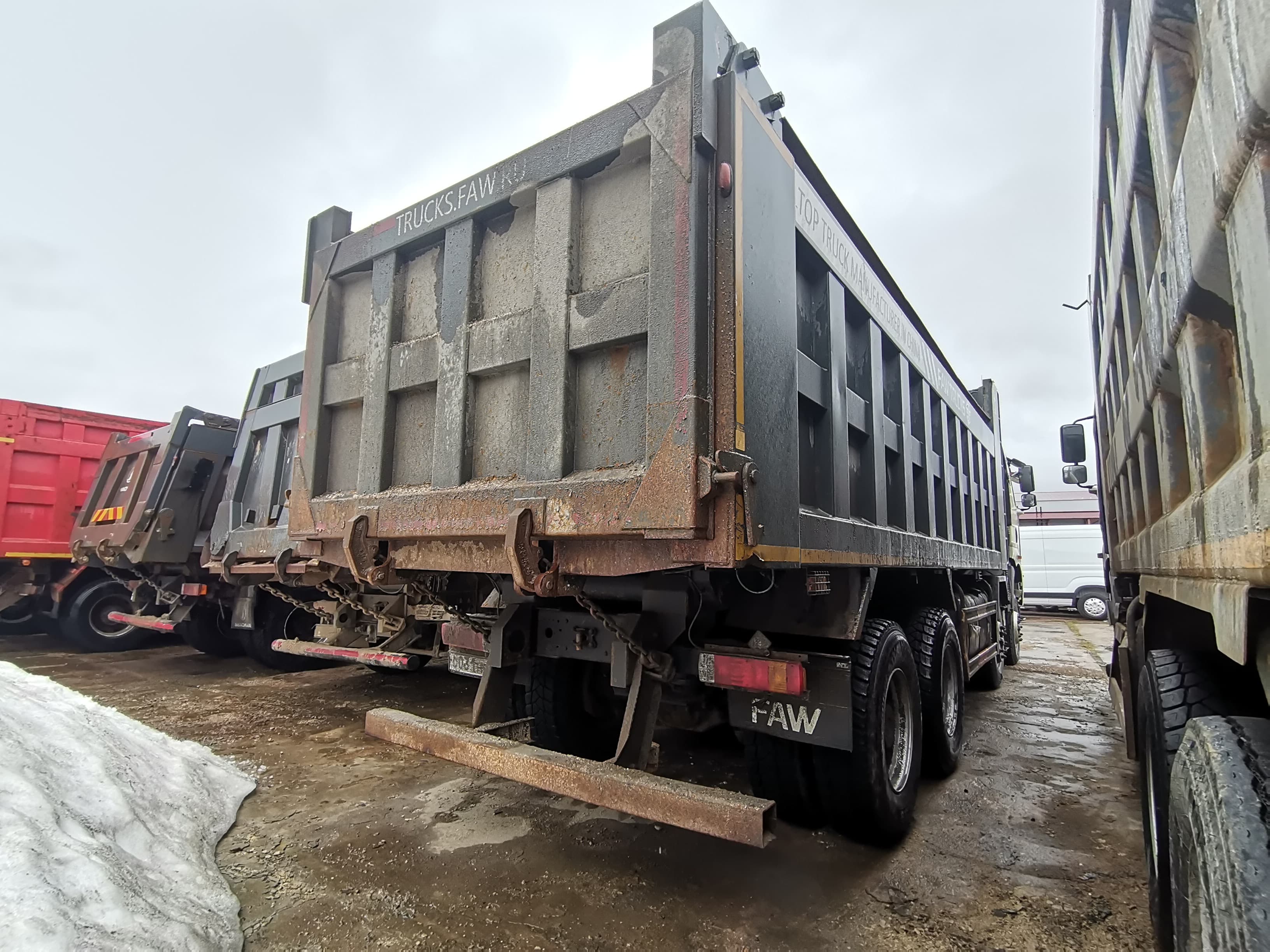 FAW J6 8x4 Самосвал - 3