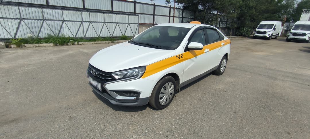 Lada Vesta седан - 1