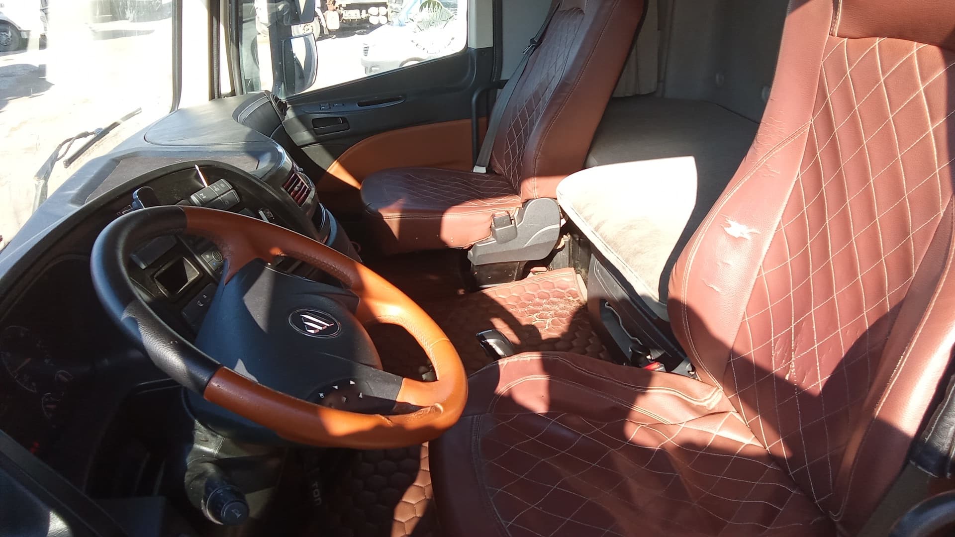 Foton AUMAN 4x2 Седельный тягач - 5