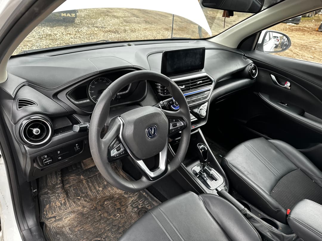 Changan Alsvin - 5