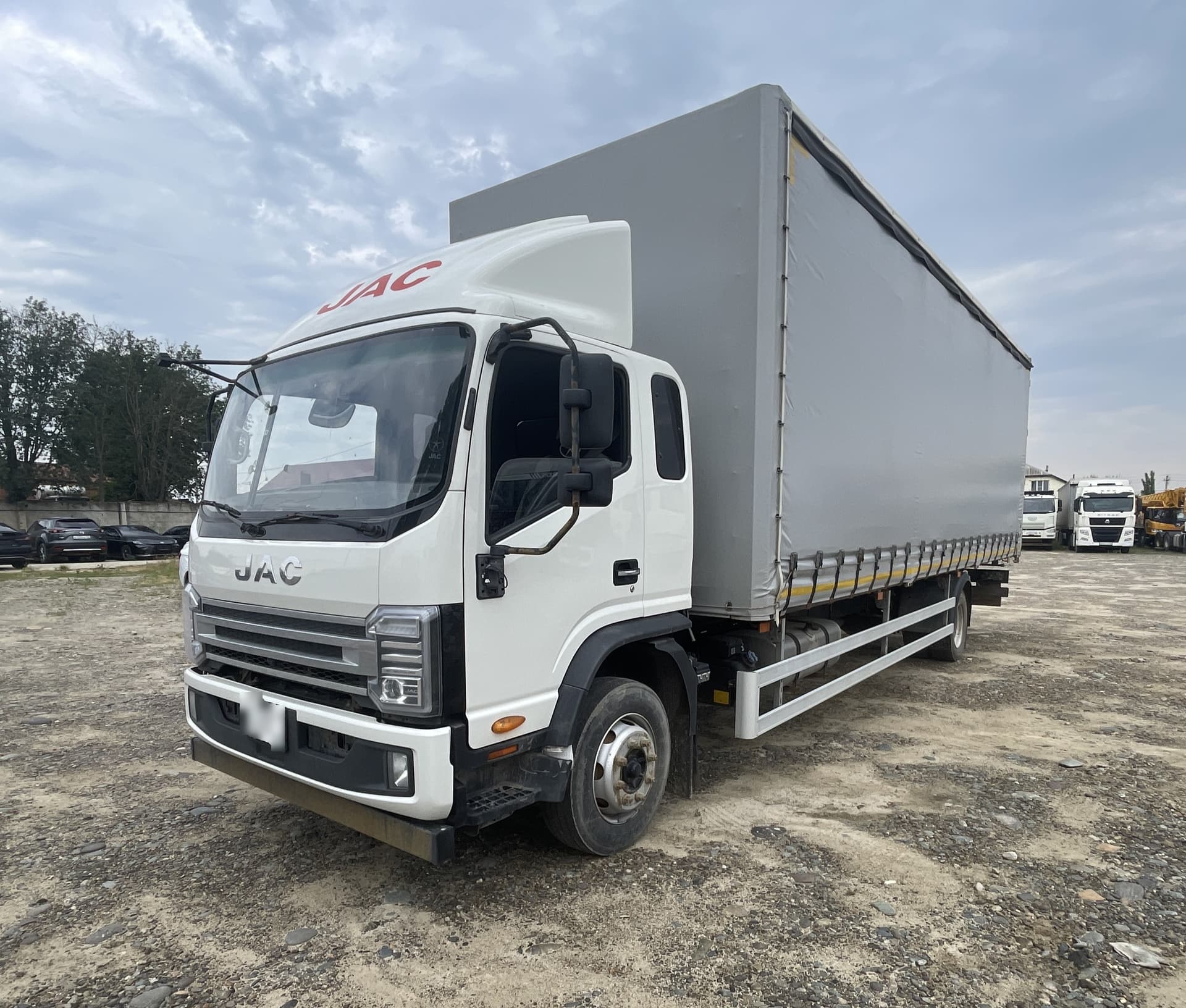 Нижегородский Автомеханический Завод 4716* на шасси JAC N120 4x2 Бортовой (Евроборт) - 1