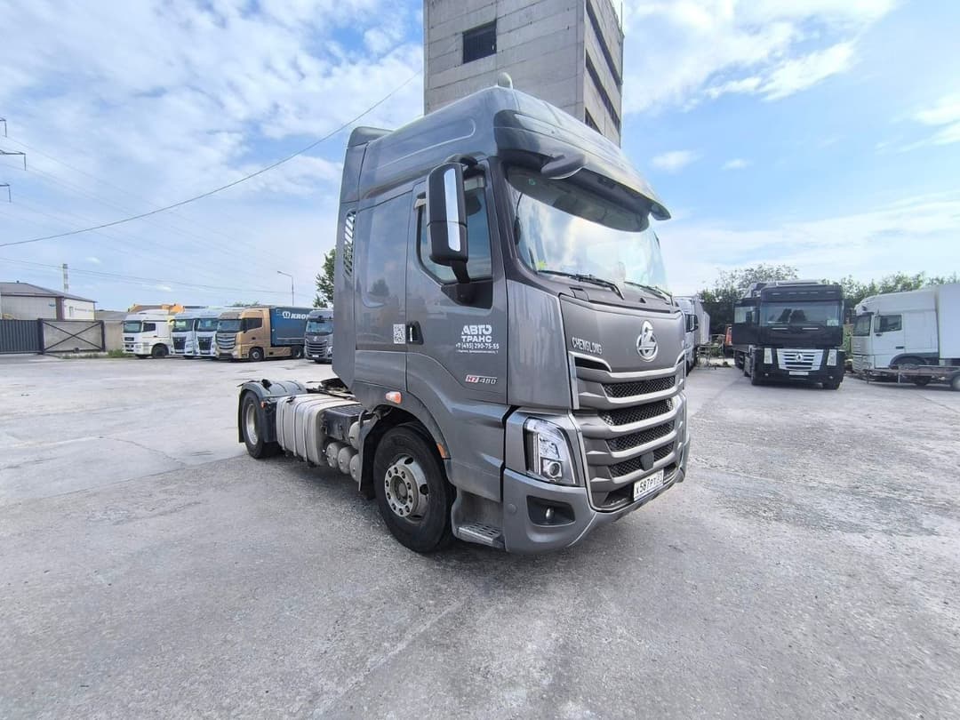 Chenglong LZ4181* 4x2 Седельный тягач - 2