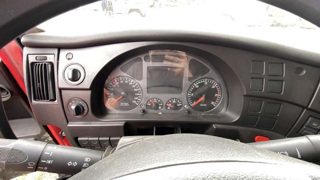 Hongyan CQ3406HV39 8x4 Самосвал - 7
