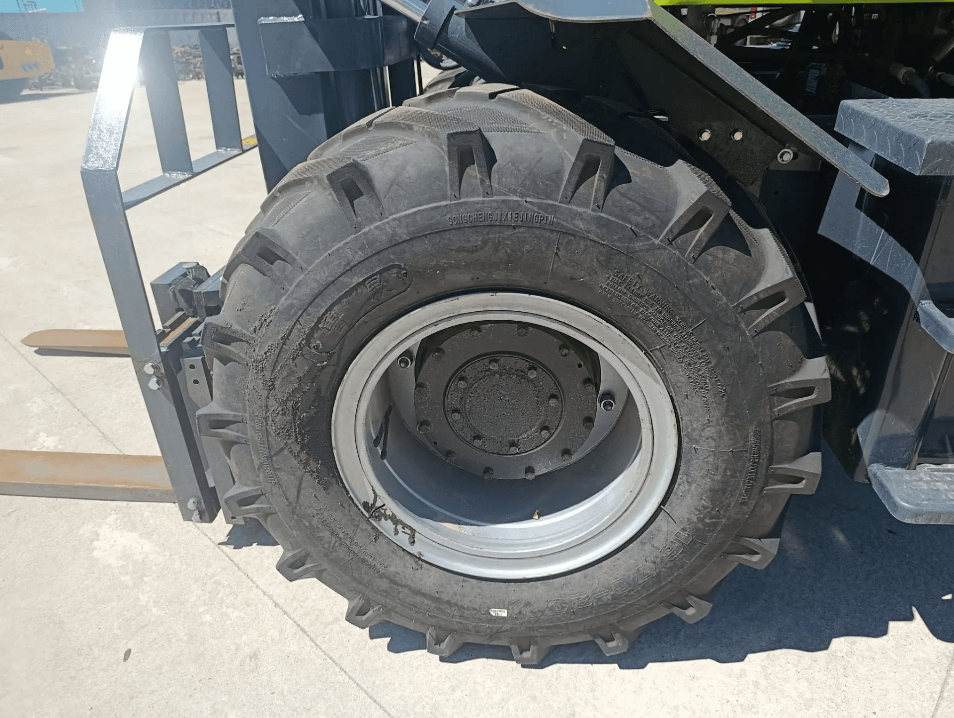 Forward TE640* Фронтальный погрузчик - 6