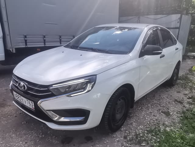Lada Vesta седан - 1