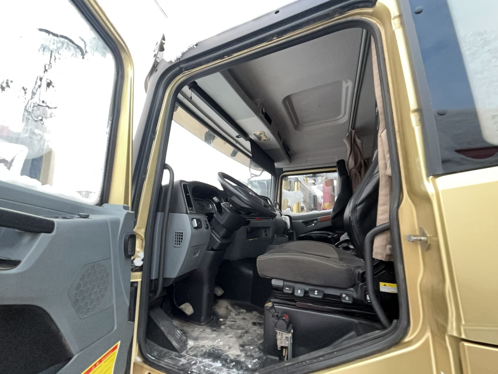 Shacman (Shaanxi) SX* 8x4 Самосвал - 7