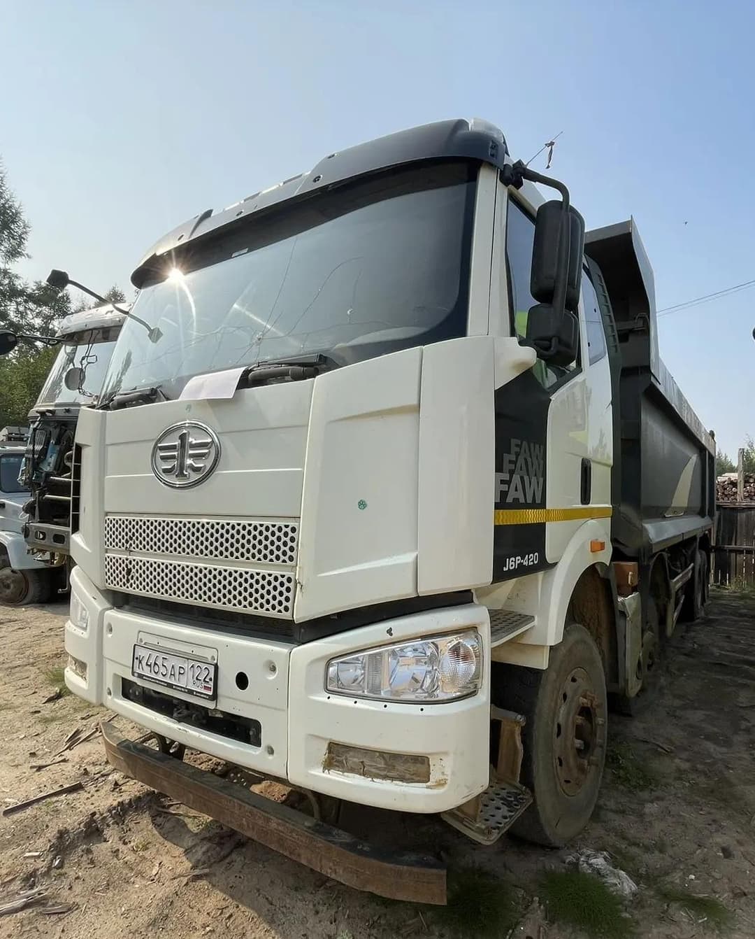 FAW CA 3310 8x4 Самосвал - 1