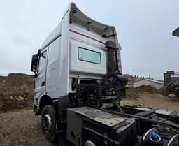 Beiben ND3250 6x4 Седельный тягач - 4