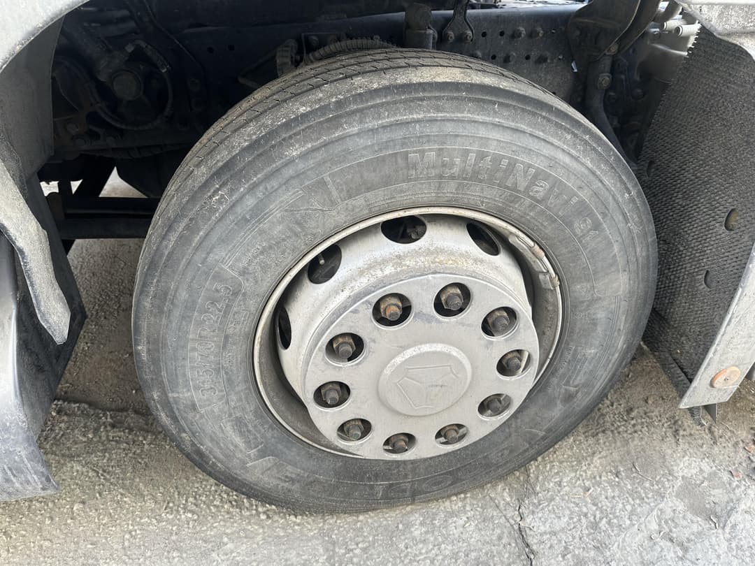 Foton AUMAN 4x2 Седельный тягач - 7