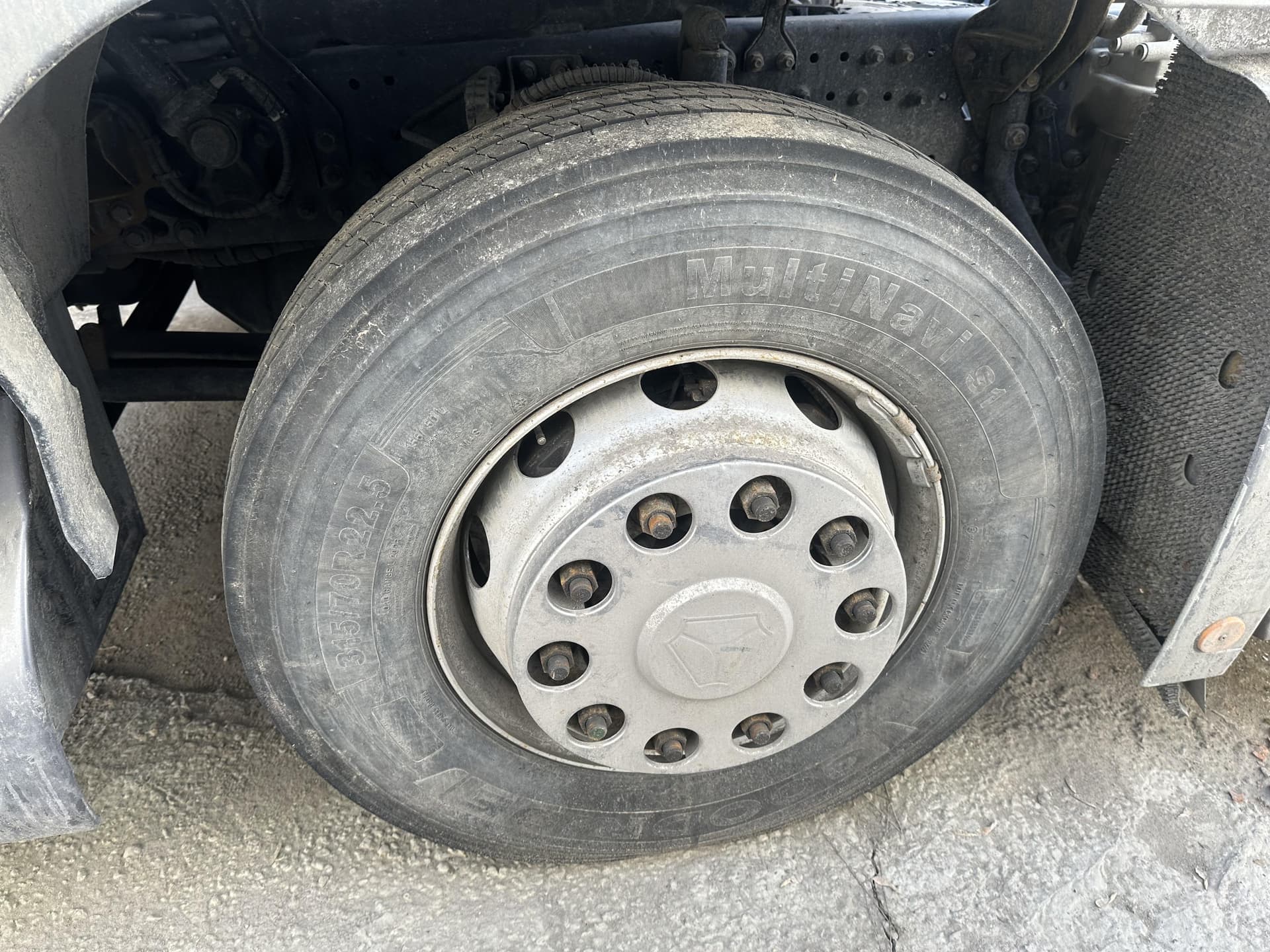 Foton AUMAN 4x2 Седельный тягач - 7