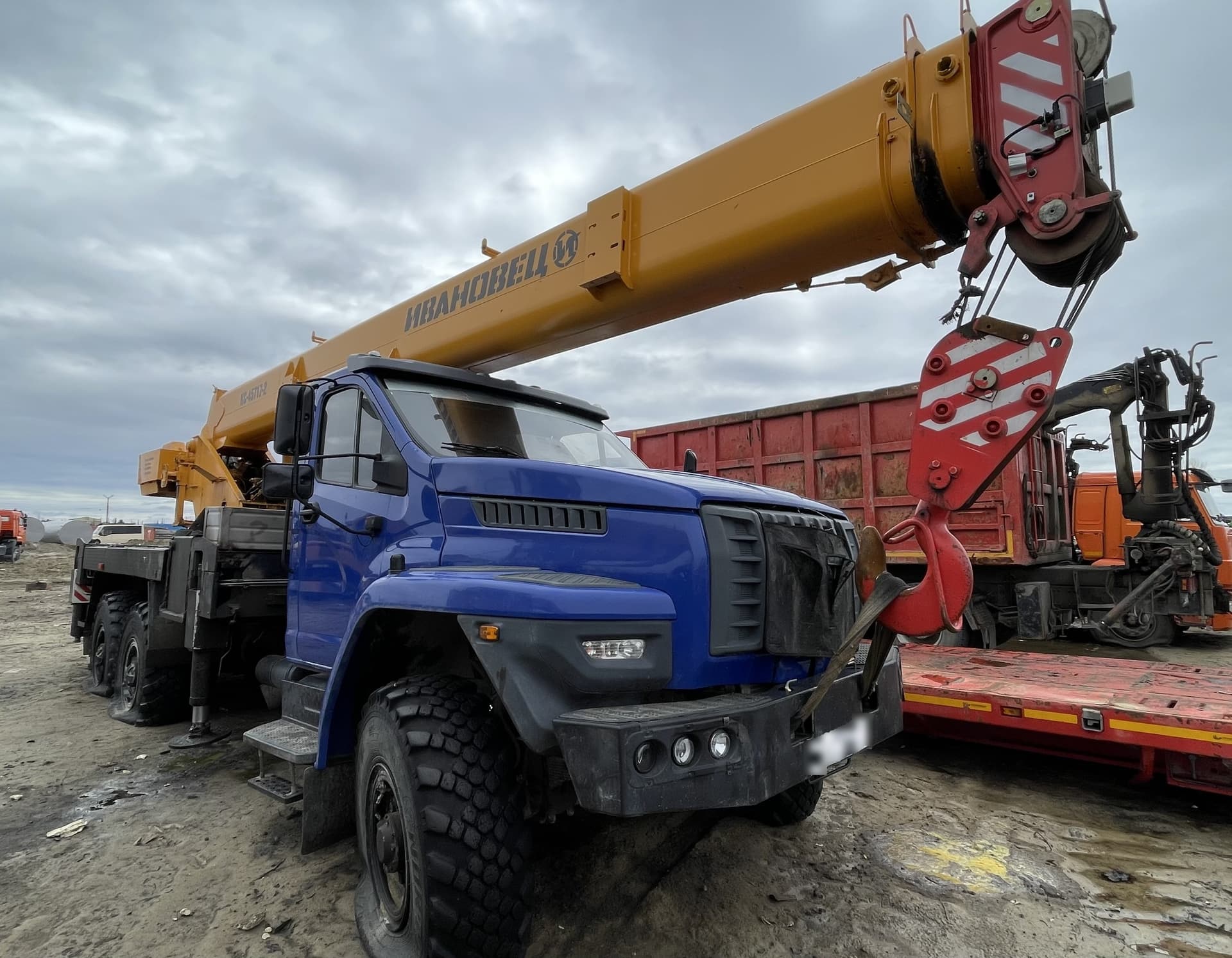Ивановец КС-45717-2 на шасси URAL NEXT 4320 6x6 Автокран - 2