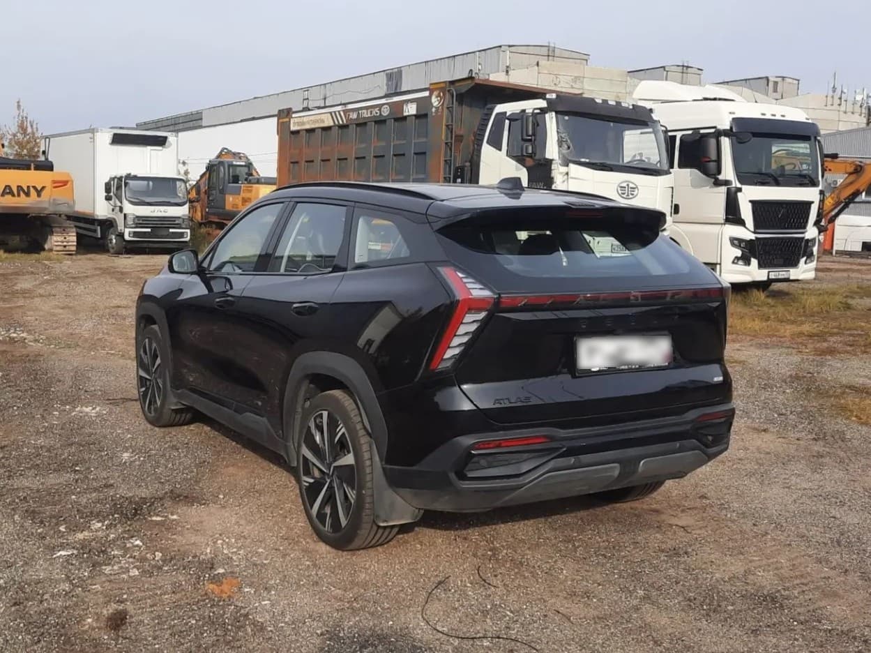 Geely Atlas - 4