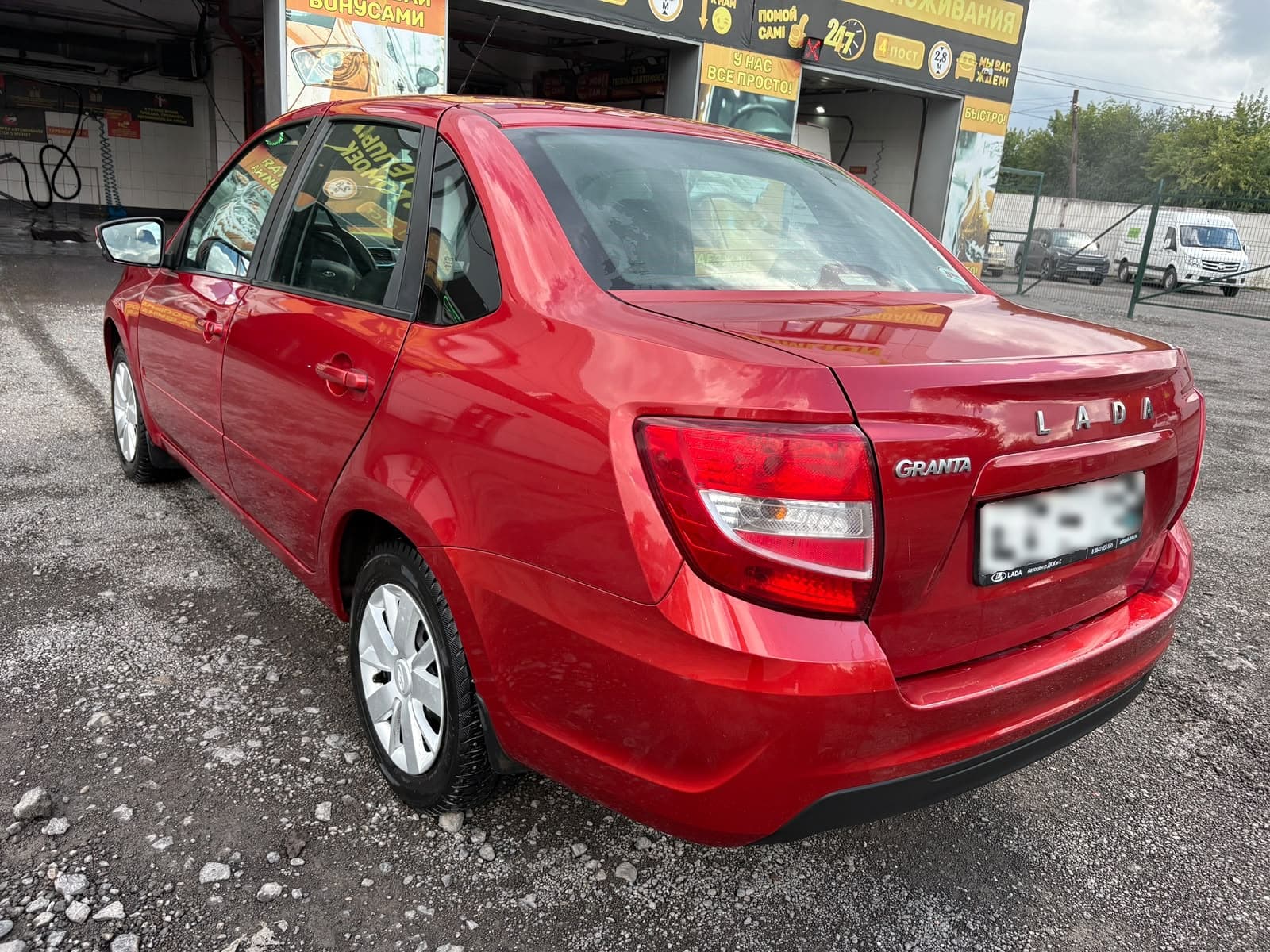 Lada Granta седан - 4
