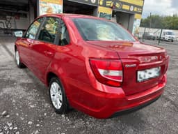 Lada Granta седан - 4