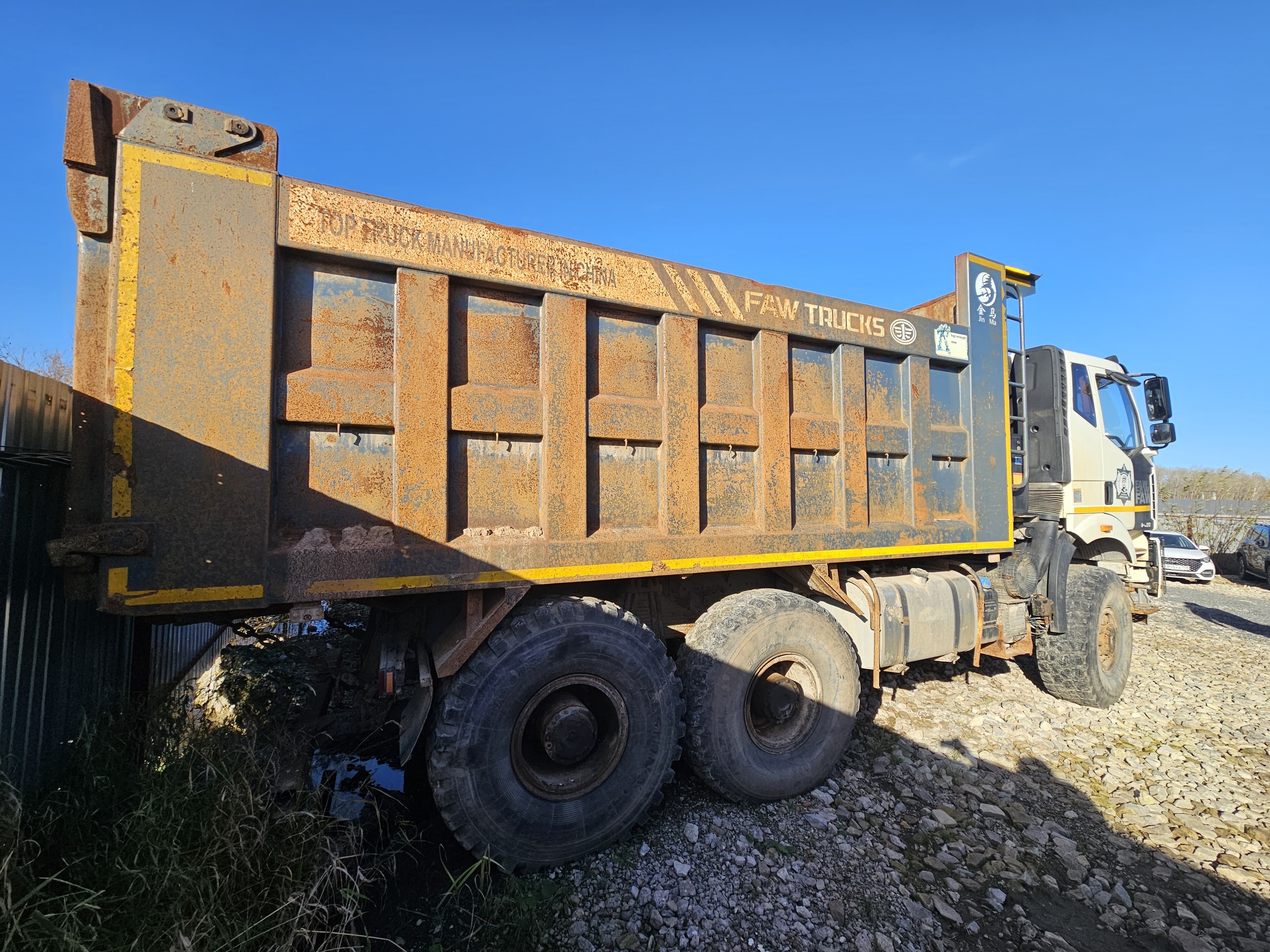 FAW J6* 6x6 Самосвал - 3