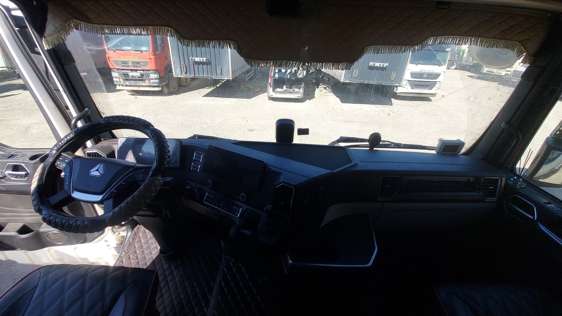 Sitrak C7H 4x2 Седельный тягач - 5