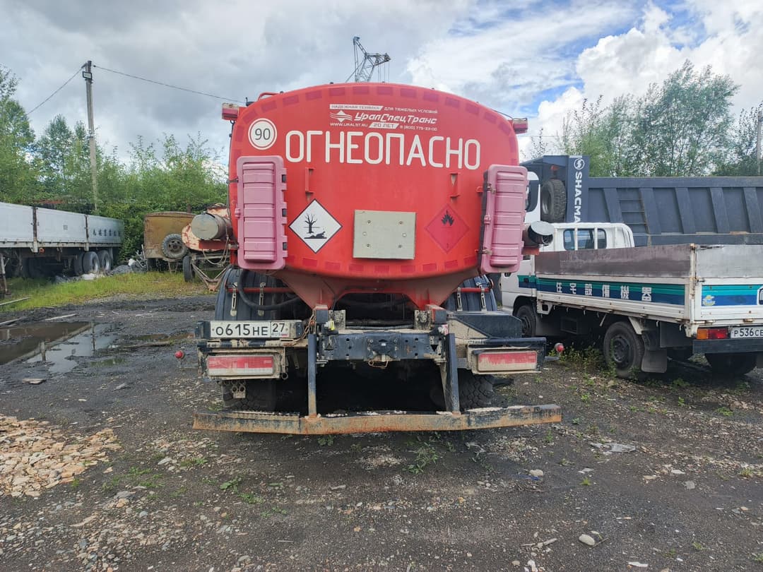 Уралспецтранс 5453*  на шасси КАМАЗ 43118 6x6 Автотопливозаправщик - 3