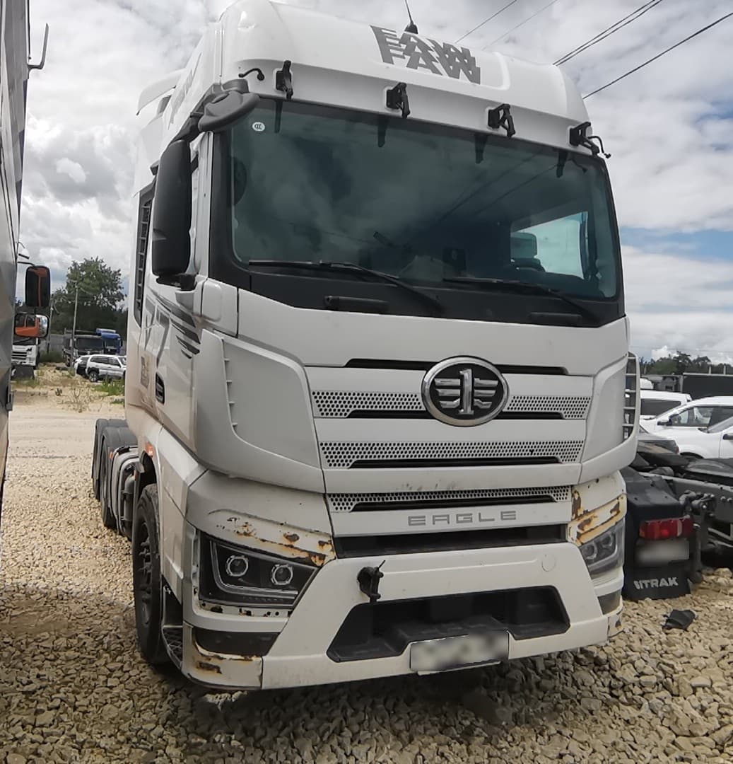FAW CA 4250 6X4 Седельный тягач - 2