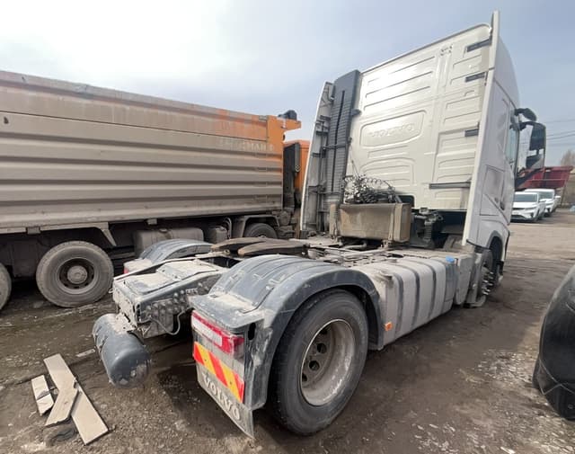 Volvo FH 4x2 Седельный тягач - 3