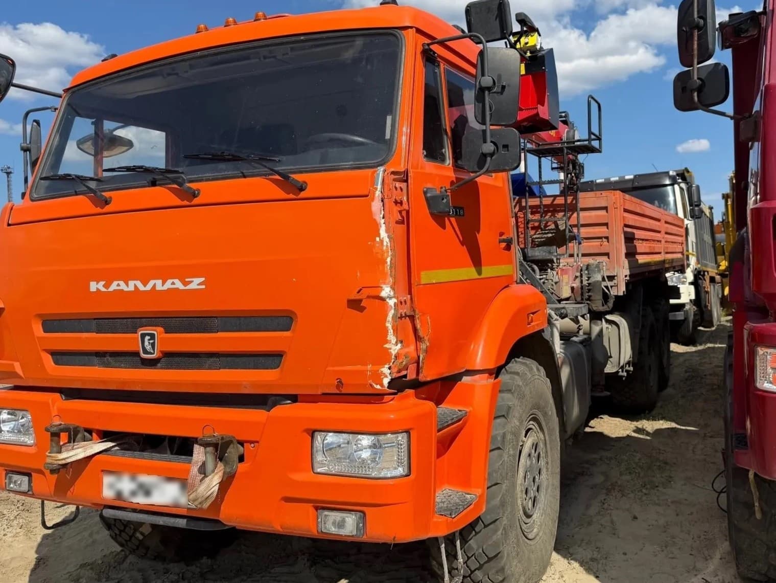 Кран Центр "Камаз" 6591* на шасси КамАЗ 43118 6x6 Бортовой с КМУ - 1