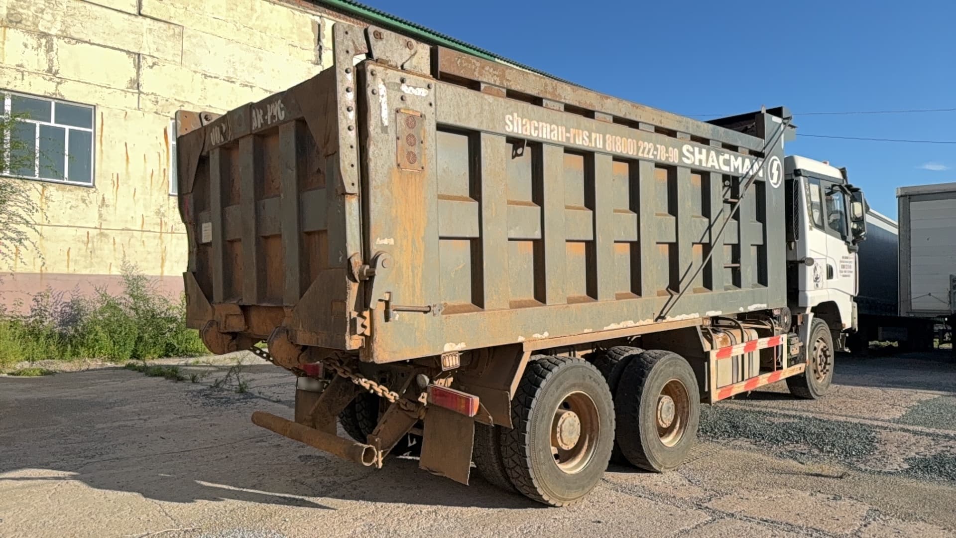 Shacman (Shaanxi) SX* 6x4 Самосвал - 3