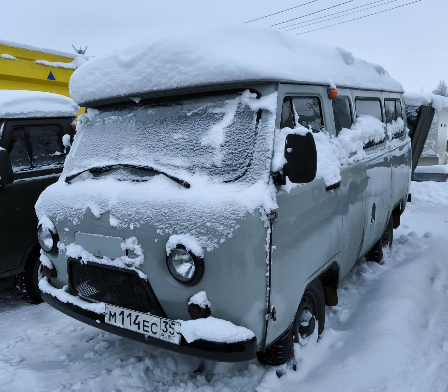 UAZ 374195 Фургон - 1