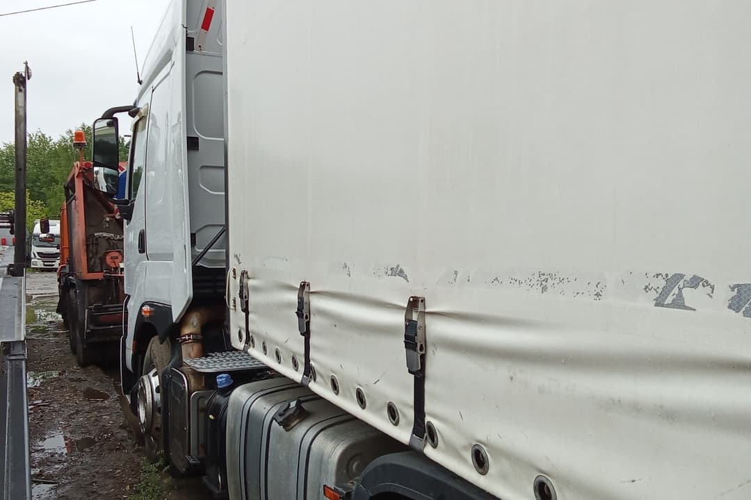 Chenglong LZ4181* 4x2 Седельный тягач - 3