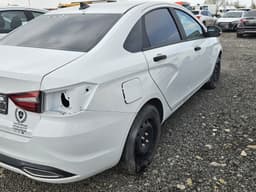 Lada Vesta седан - 3