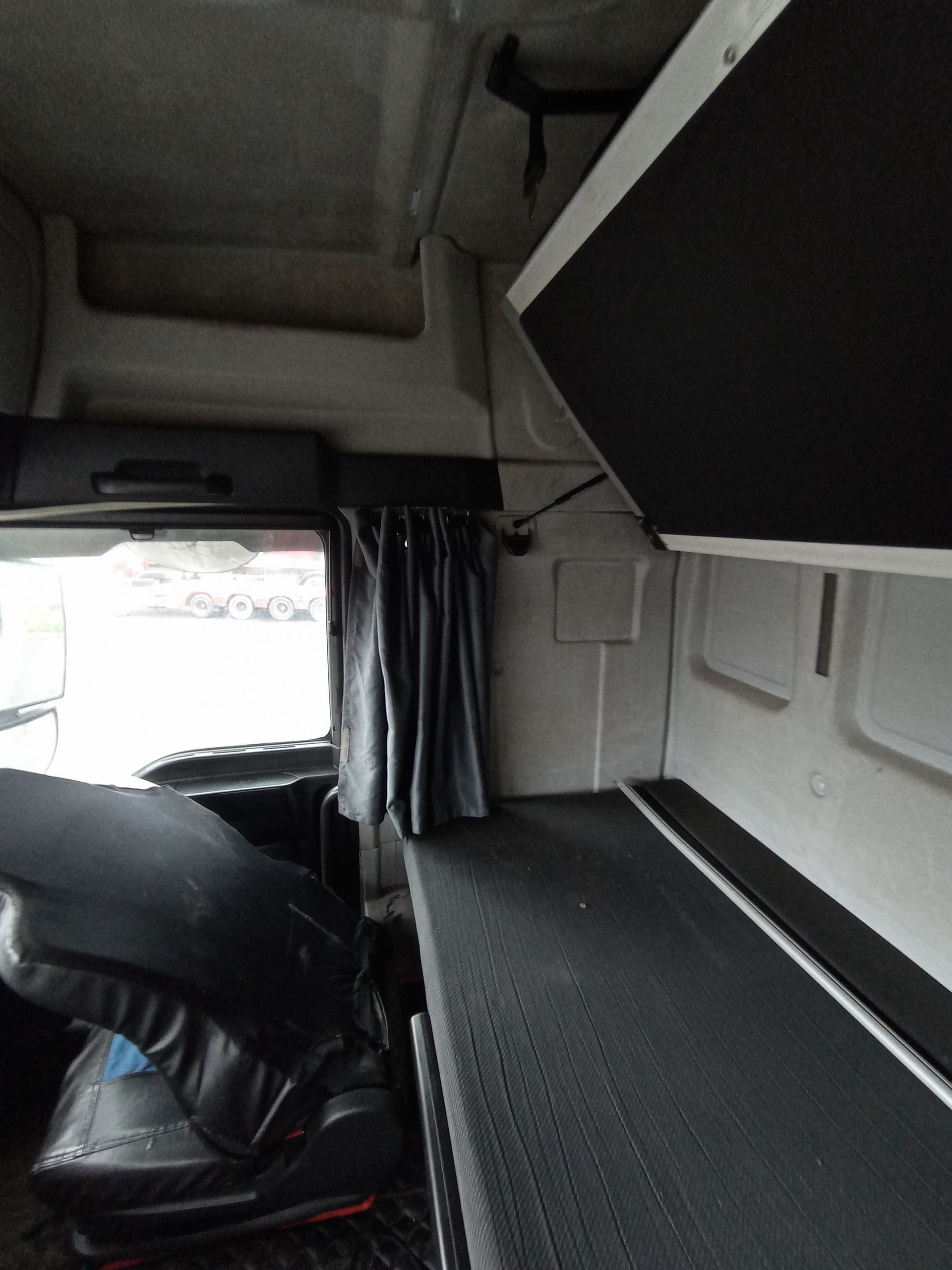 Sitrak C7H 6x4 Седельный тягач - 7