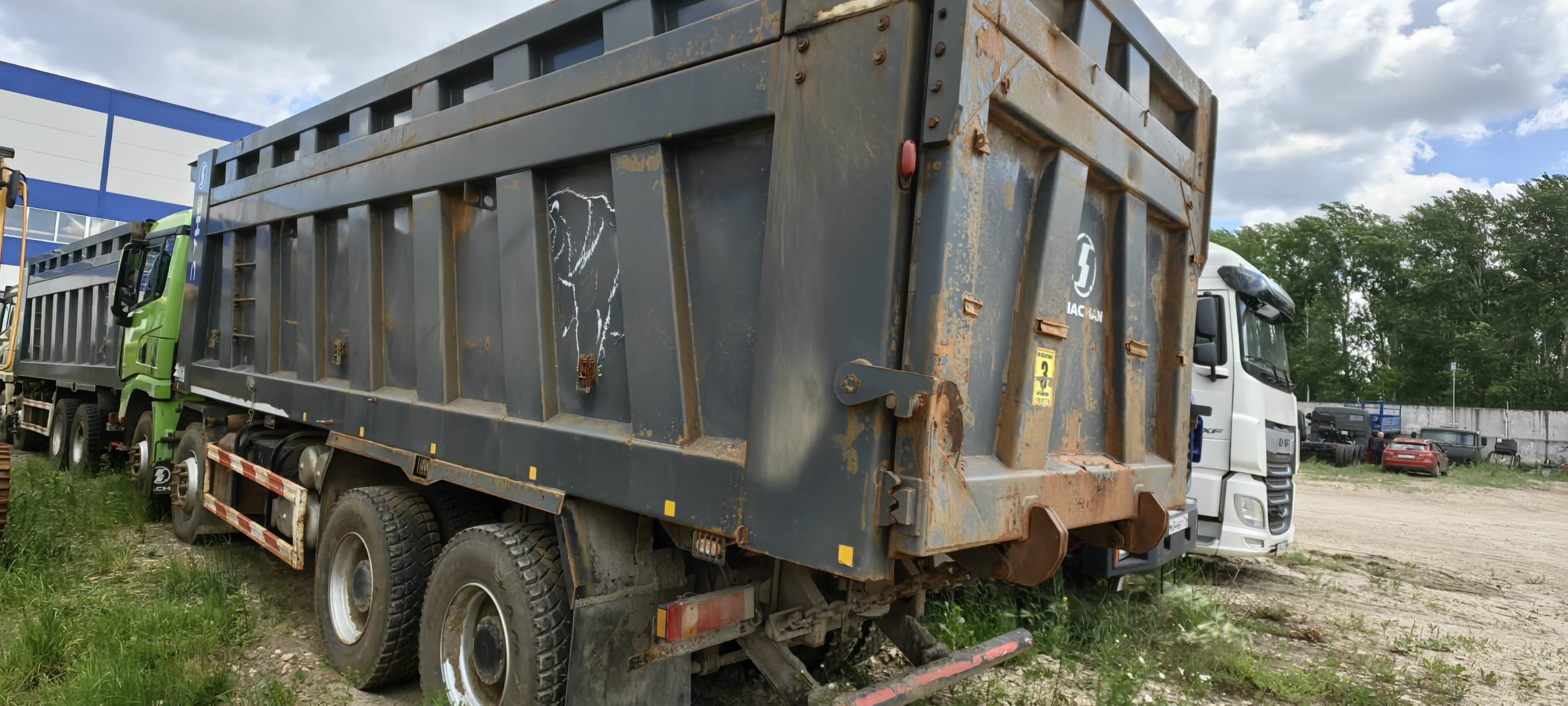 Shacman (Shaanxi) SX* 8x4 Самосвал - 4